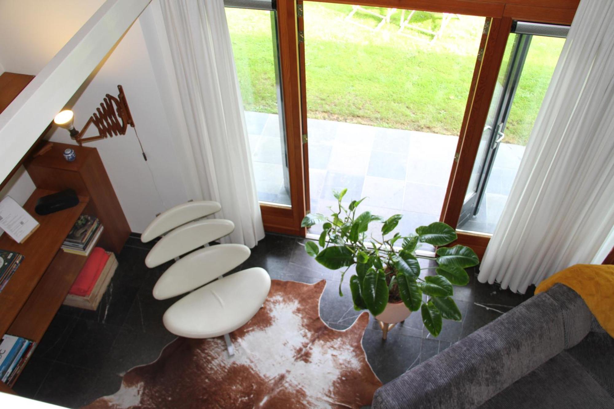 Erichem Familiehuis De Betuwe Met Prive Kunstgras Tennisbaan En Sauna 빌라 외부 사진